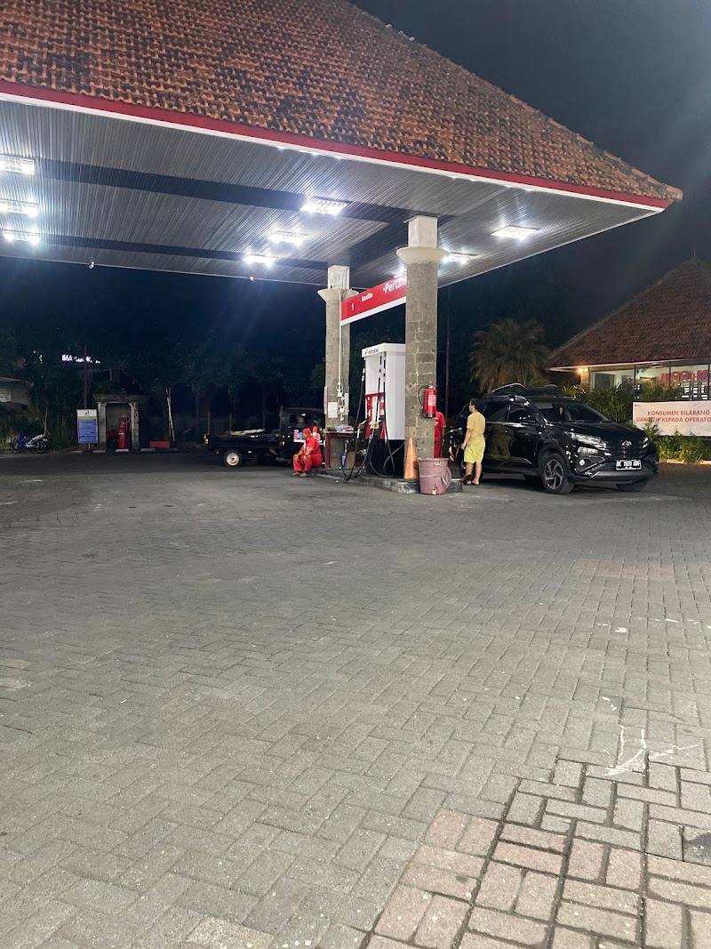 Foto Pertamina Petrol Station