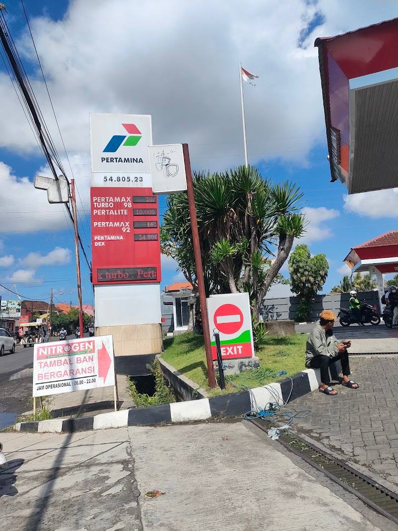 Foto Pertamina Petrol Station