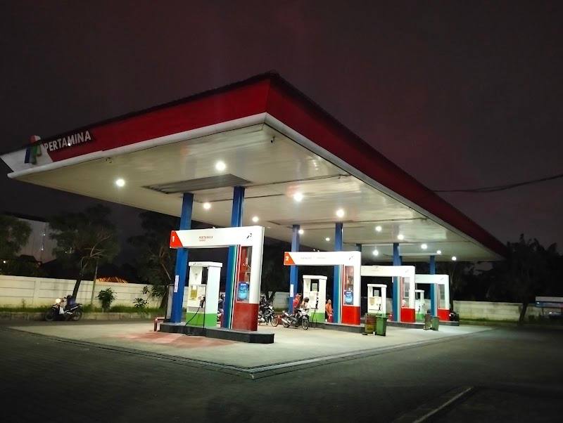 Foto Gas Station Sunset Road 54.803.31