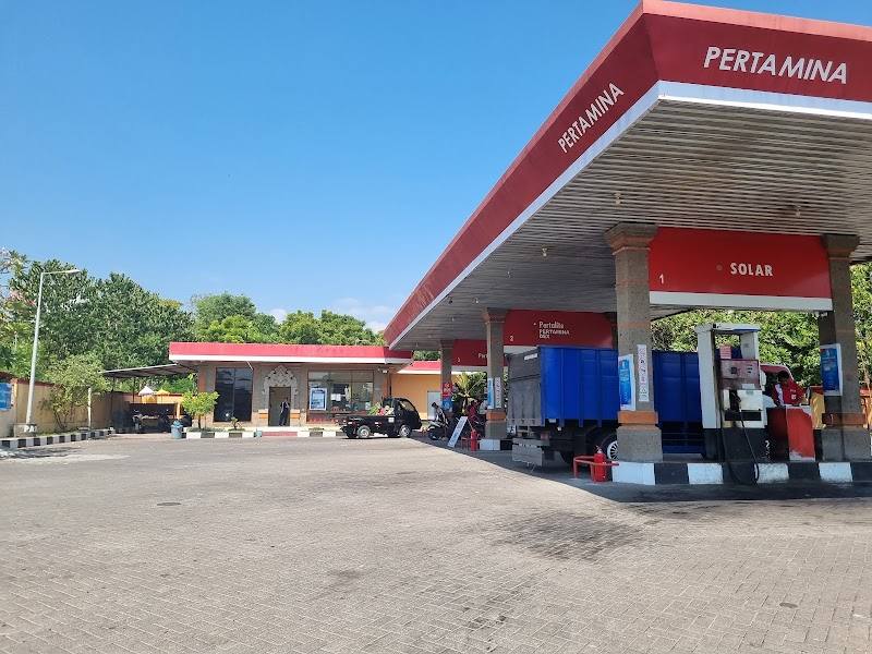 Foto Pertamina Giri Emas Gas Station